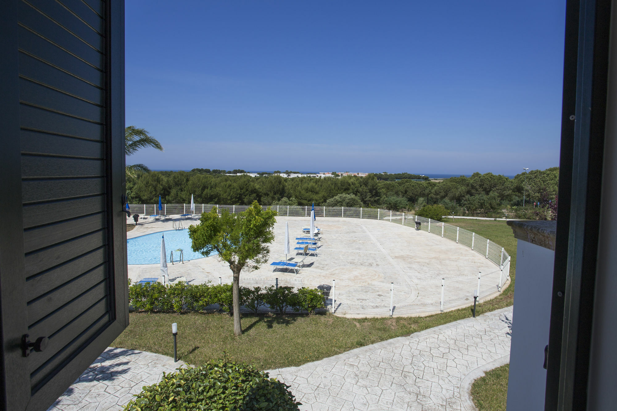 Hotel Resort Portoselvaggio Сант-Исидоро Экстерьер фото